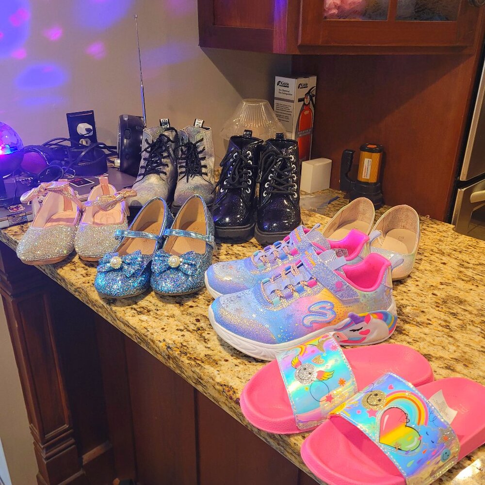 Girls shoes